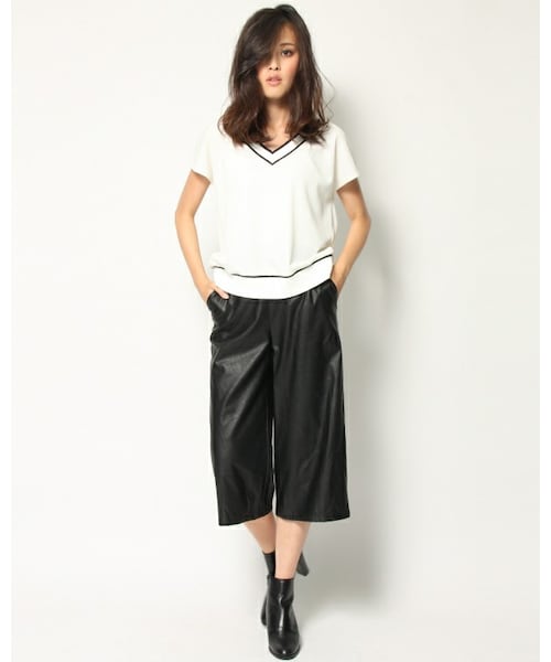 新品MAYSON GREY ガウチョパンツ MAYSON GREY（メイソングレイ）の「フェイクレザーガウチョ