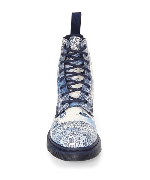 Dr. Martens(ドクターマーチン)の「Dr. Martens 'Pascal' Boot(ブーツ・レディース・Blue・10US/ 8UK/11US/ 9UK/5US/ 3UK/6US/ 4UK/7US/ 5UK/8US/ 6UK/9US/ 7UK)」の4枚目の写真