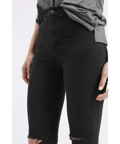 TOPSHOP（トップショップ）の「Petite moto ripped joni jeans（デニムパンツ・レディース・Black・W2428/W2528/W2628/W2828/W3028/W3228）」の4枚目の写真