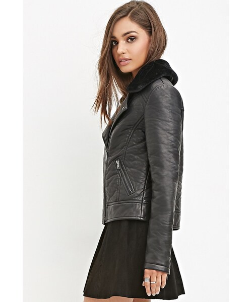 FOREVER 21（フォーエバー トゥエンティーワン）の「FOREVER 21 Faux Leather Moto Jacket（ライダースジャケット・レディース・Beige/Black・Small/Medium/Large）」の6枚目の写真