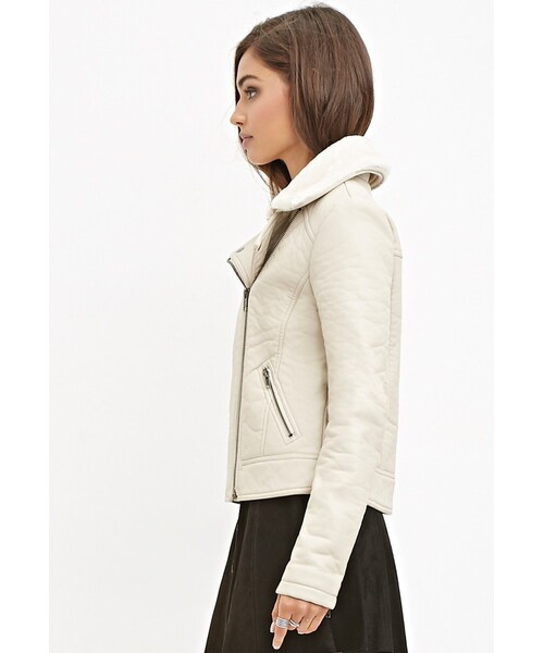 FOREVER 21（フォーエバー トゥエンティーワン）の「FOREVER 21 Faux Leather Moto Jacket（ライダースジャケット・レディース・Beige/Black・Small/Medium/Large）」の5枚目の写真