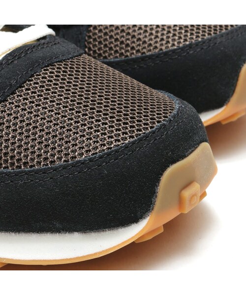 NIKE(ナイキ)の「NIKE CHALLENGER BLACK/MTLC HEMATITE-DP PEWTER(シューズ・メンズ・ブラック・23.0cm/23.5cm/24.0cm/24.5cm/25.0cm/25.5cm/26.0cm/26.5cm/27.0cm/27.5cm/28.0cm/28.5cm/29.0cm/30.0cm)」の6枚目の写真
