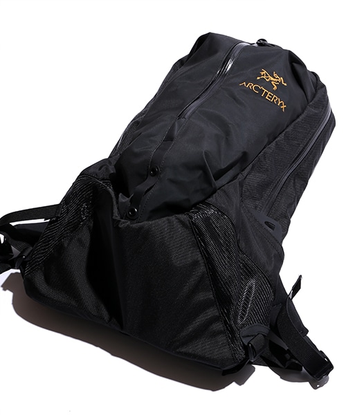ARC'TERYX（アークテリクス）の「ARRO 22（バッグ・メンズ・ブラック・ONE SIZE）」の2枚目の写真