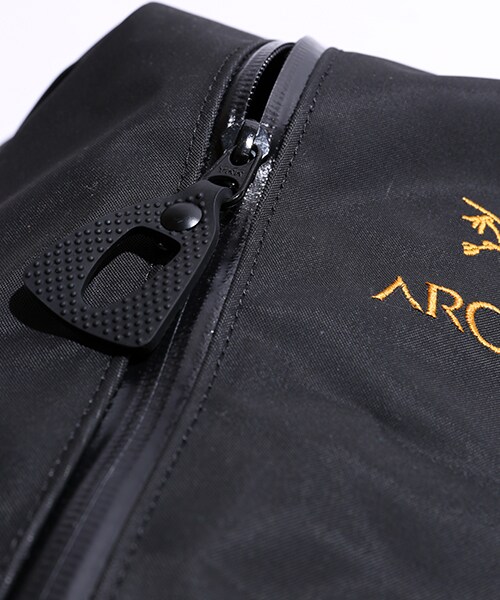 ARC'TERYX（アークテリクス）の「ARRO 22（バッグ・メンズ・ブラック・ONE SIZE）」の4枚目の写真