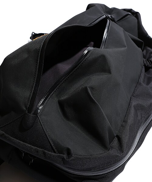 ARC'TERYX（アークテリクス）の「ARRO 22（バッグ・メンズ・ブラック・ONE SIZE）」の5枚目の写真