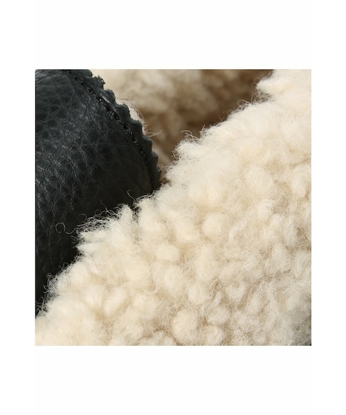 Deuxieme Classe（ドゥーズィエムクラス）の「CHLOE ムートンシューズ