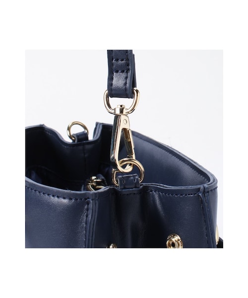 JOURNAL STANDARD relume(ジャーナルスタンダード レリューム)の「RELUMEレザーショルダーバッグ(バッグ・レディース・ブラック/ホワイト/ネイビー・フリー)」の11枚目の写真