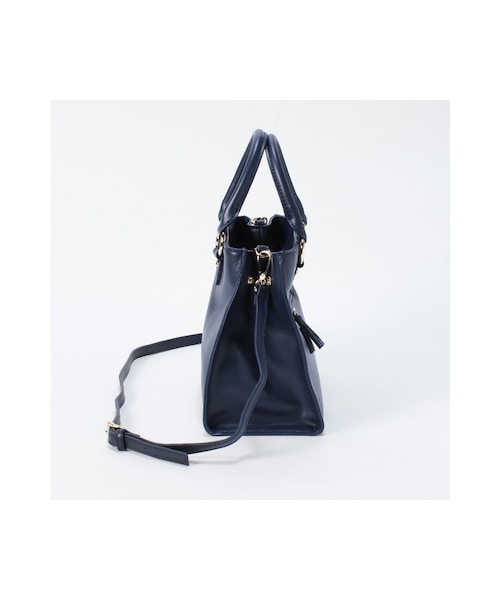 JOURNAL STANDARD relume(ジャーナルスタンダード レリューム)の「RELUMEレザーショルダーバッグ(バッグ・レディース・ブラック/ホワイト/ネイビー・フリー)」の4枚目の写真