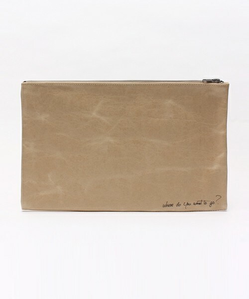 MATATABI（マタタビ）の「MATATABI ペーパークラッチバッグ（クラッチバッグ・メンズ・ベージュ・FREE）」の2枚目の写真