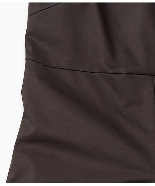 LE JUN（ルジュン）の「ツイルVネックサロペット（ワンピース/ドレス・レディース・ブラック/カーキ・F）」の9枚目の写真