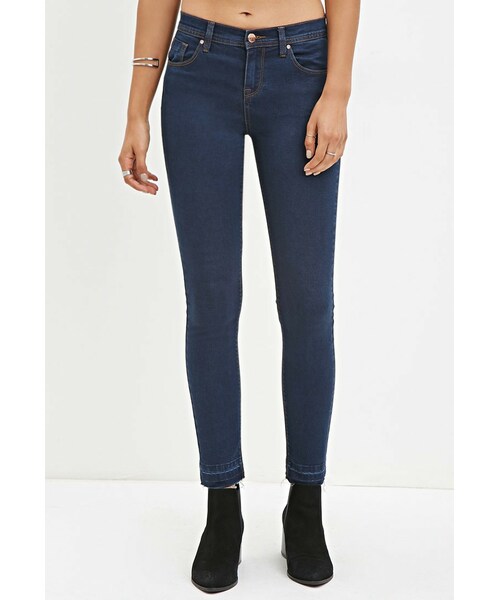 FOREVER 21(フォーエバー トゥエンティーワン)の「ローライズスキニージーンズ(その他・レディース・DARK DENIM/MEDIUM DENIM/LIGHT DENIM・24/25/26/27/28)」の4枚目の写真