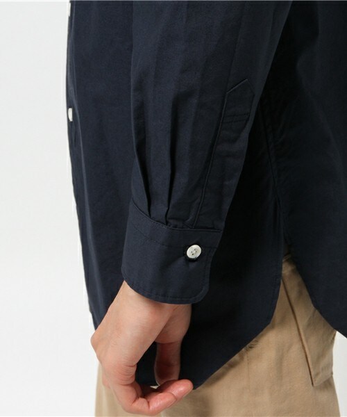 FREDY&GLOSTER（フレディアンドグロスター）の「マオカラーロングシャツ（シャツ/ブラウス・メンズ・カーキ/ネイビー・MEDIUM/LARGE）」の8枚目の写真