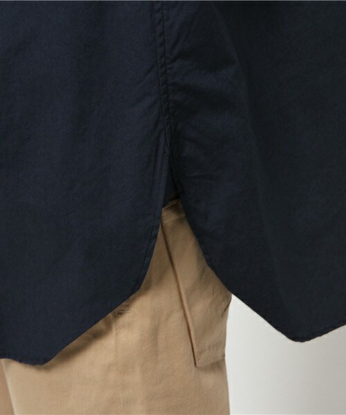 FREDY&GLOSTER（フレディアンドグロスター）の「マオカラーロングシャツ（シャツ/ブラウス・メンズ・カーキ/ネイビー・MEDIUM/LARGE）」の9枚目の写真