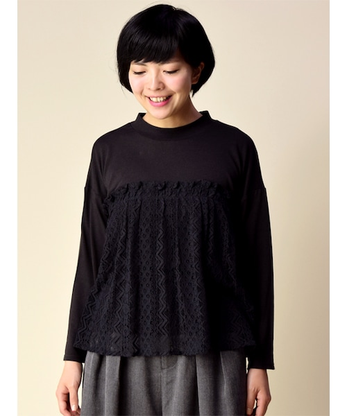 w closet（ダブルクローゼット）の「幾何柄レースレイヤード風プルオーバー（トップス・レディース・オフホワイト/キャメル/チャコール・FREE）」の4枚目の写真