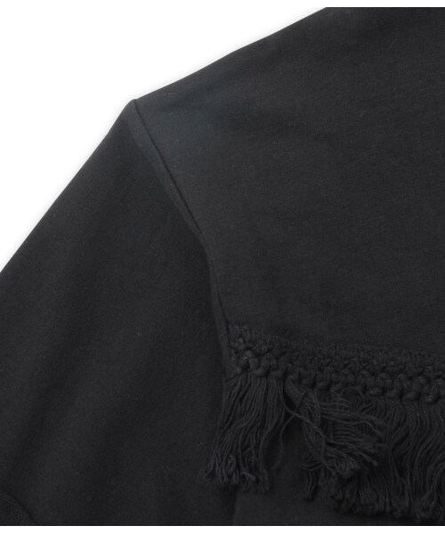 LE JUN(ルジュン)の「フリンジウラケプルオーバー(トップス・レディース・ブラック/オフホワイト/キャメル・F)」の9枚目の写真