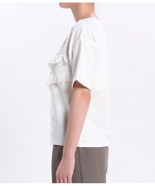 LE JUN(ルジュン)の「フリンジウラケプルオーバー(トップス・レディース・ブラック/オフホワイト/キャメル・F)」の6枚目の写真