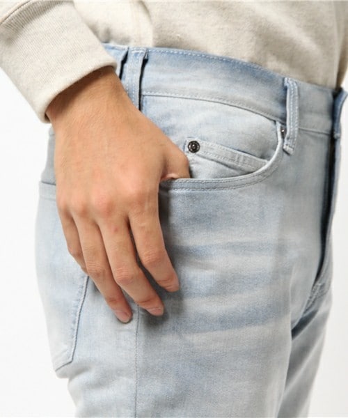 FREDY&GLOSTER（フレディアンドグロスター）の「【佐藤アツヒロさん ドラマ 着用】スキニー5Pパンツ（デニムパンツ・メンズ・サックスブルー・S/M/L）」の7枚目の写真