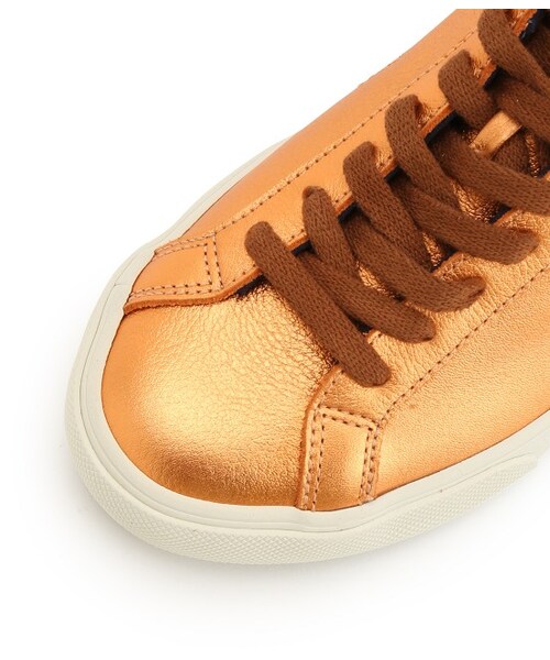 ADAM ET ROPE'(アダムエロペ)の「ESPLAR LEATHER(シューズ・レディース・ホワイト/シルバー系・36.0/37.0/38.0/39.0)」の6枚目の写真