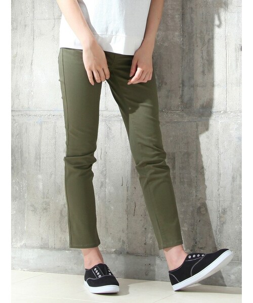 Honeys（ハニーズ）の「カラースキニー６７丈（パンツ・スキニー・レディース・ダークブルー/ボルドー/ダークカーキ/パープル/ダークブラウン・Ｆ）」の2枚目の写真