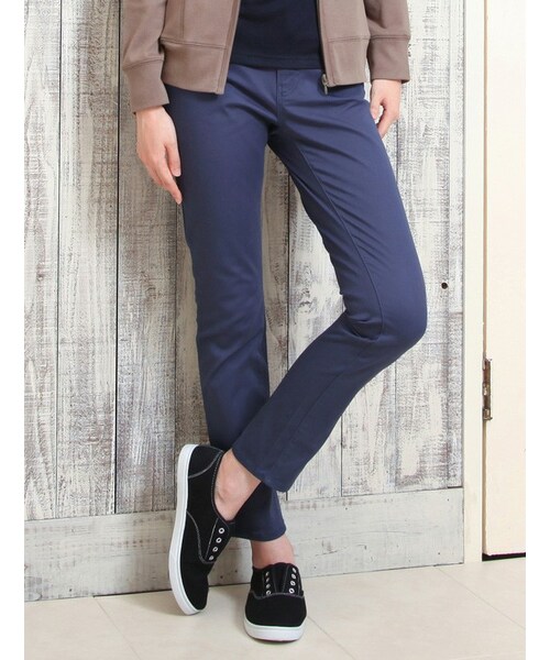 Honeys（ハニーズ）の「カラースキニー７０丈（パンツ・スキニー・レディース・ダークブルー/ボルドー/ダークカーキ/パープル/ダークブラウン・Ｆ）」の3枚目の写真