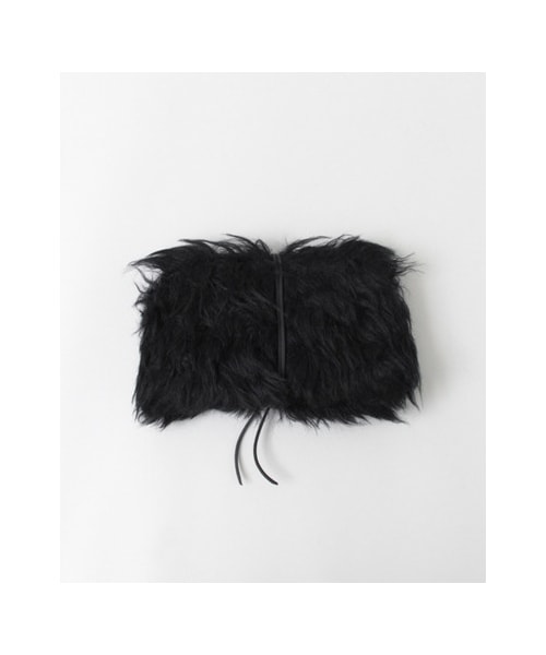 URBAN RESEARCH（アーバンリサーチ）の「MUUN FURCLUTCHBAG（バッグ・レディース・WHITE/BLACK・-）」の4枚目の写真