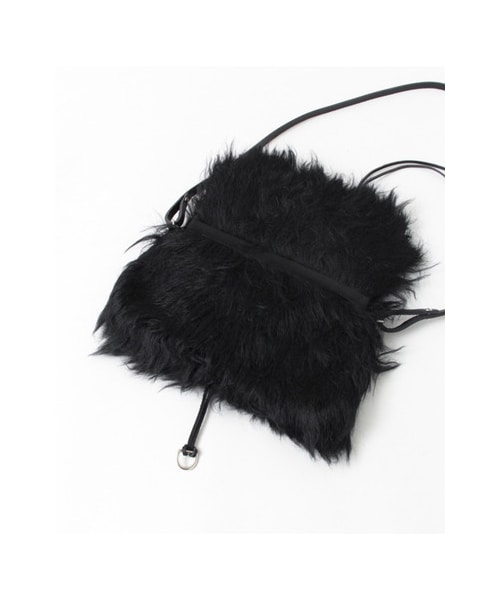 URBAN RESEARCH（アーバンリサーチ）の「MUUN FURCLUTCHBAG（バッグ・レディース・WHITE/BLACK・-）」の9枚目の写真
