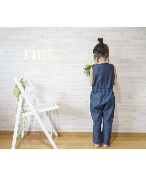 no brand（ノーブランド）の「＊9月7日12:00発売＊インディゴデニムサロペット　《100～130》（デニムパンツ・キッズ・その他）」の4枚目の写真