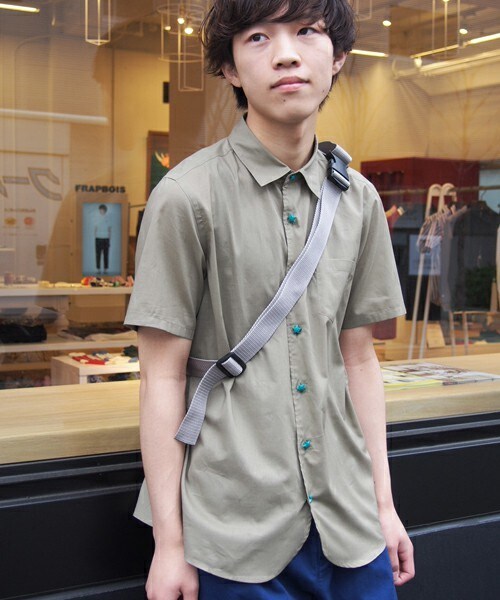 FRAPBOIS（フラボア）の「エトワール（シャツ/ブラウス・メンズ・ホワイト/カーキ/ネイビー・2/3/4）」の3枚目の写真