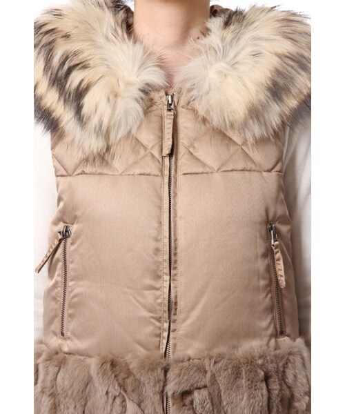 GRACE CONTINENTAL（グレースコンチネンタル）の「ヘムファーダウン