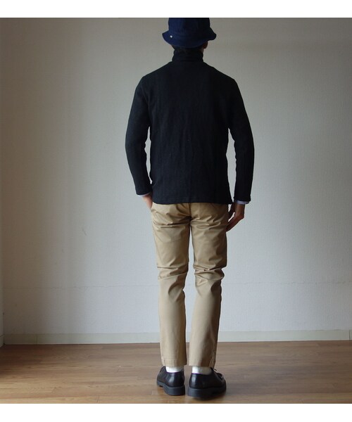 STORES.jp(ストアーズドットジェーピー)の「【2015秋の新作】Tieasy AUTHENTIC CLASSIC ティージーオーセンティッククラシック ORIGINAL HIGH NECK SHIRT オリジナルハイネックシャツ ブラック(Tシャツ/カットソー・メンズ・その他)」の4枚目の写真