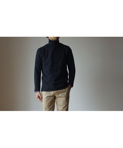 STORES.jp(ストアーズドットジェーピー)の「【2015秋の新作】Tieasy AUTHENTIC CLASSIC ティージーオーセンティッククラシック ORIGINAL HIGH NECK SHIRT オリジナルハイネックシャツ ブラック(Tシャツ/カットソー・メンズ・その他)」の1枚目の写真