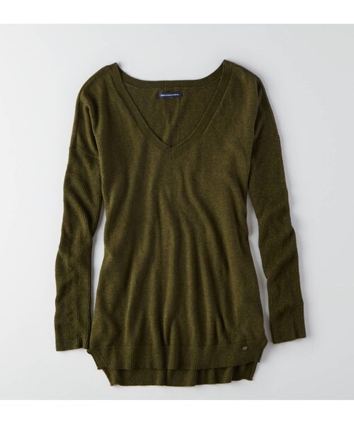 American Eagle（アメリカンイーグル）の「AEO Vネックプルオーバーセーター（ニット/セーター・レディース・ブラックジャスパー/オリーブ/ブルー/ライトピンク/ネオンピンク/サマーバーガンディー/イエロー/オートミールヘザー・XXS/XS/S/M/L/XL）」の2枚目の写真