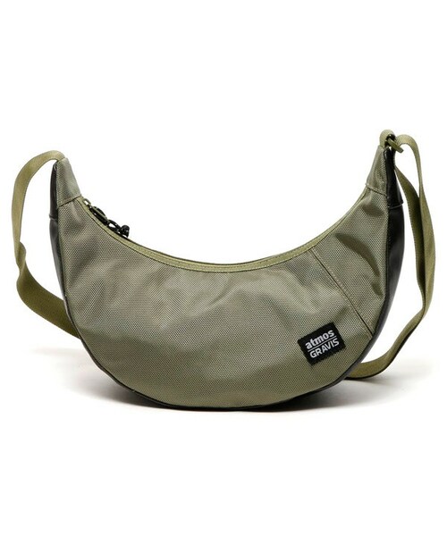 GRAVIS（グラヴィス）の「GRAVIS × atmos HOBO SMALL (OLIVE) OLIVE（バッグ・メンズ・オリーブ・ONE SIZE）」の3枚目の写真