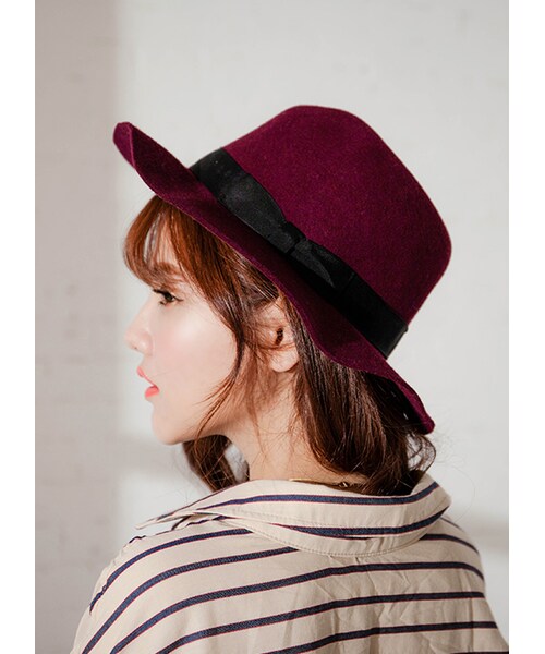 gracegift（グレースギフト）の「韓國法式名伶蝴蝶結緞帶紳士帽（帽子・レディース・酒紅/黑/駝・F）」の2枚目の写真