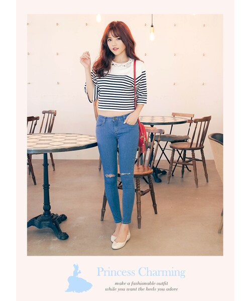 gracegift（グレースギフト）の「韓國極簡質感壓紋流蘇小圓包（バッグ・レディース・紅/黑・F）」の7枚目の写真