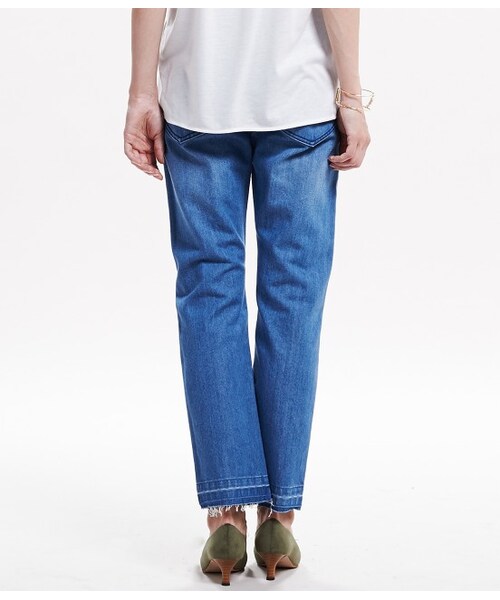 LE JUN（ルジュン）の「デニムストレートカットオフパンツ（パンツ・レディース・ブルー系・S/M）」の5枚目の写真