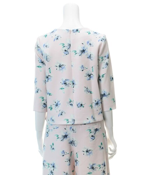 31 Sons de mode（トランテアン　ソン　ドゥ　モード）の「花柄プリントセットアッププルオーバー（トップス・レディース・ブラック/オフホワイト/ピンク・36/38）」の6枚目の写真