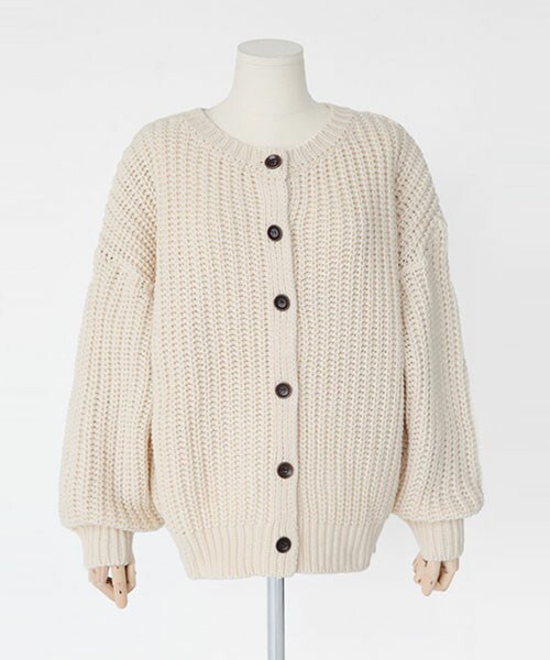 DHOLIC(ディーホリック)の「ラウンドネック2WAYニットカーディガン(カーディガン/ボレロ・レディース・クリーム/ダークグレー/ディープスカイブルー/マスタード・FREE)」の1枚目の写真