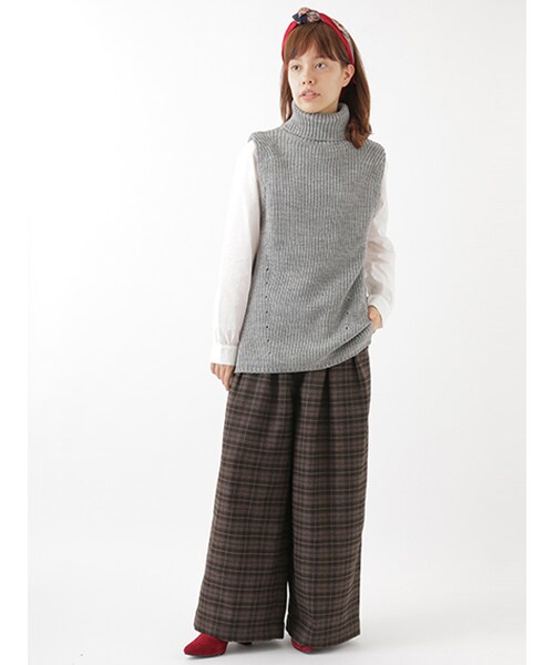 w closet(ダブルクローゼット)の「チェック柄ワイドタックパンツ(パンツ・レディース・ベージュ/ネイビー/ボルドー・FREE)」の13枚目の写真
