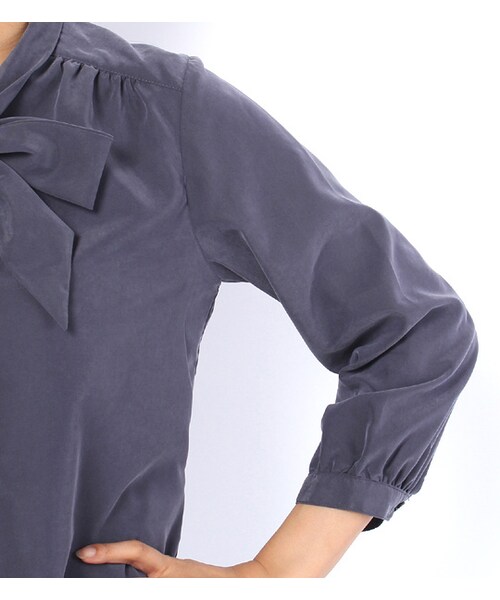 laboratory work（ラボラトリーワーク）の「ボウタイ七分袖ブラウス（トップス・レディース・ベージュ/オレンジ/ライトネイビー・M）」の8枚目の写真