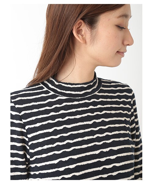 E hyphen world gallery（イーハイフンワールドギャラリー）の「ハイネックケーブルJQプルオーバー（トップス・アイボリー/オフホワイト/杢グレー/ブラック/ネイビー・F）」の9枚目の写真