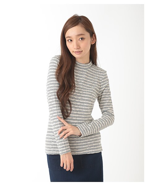 E hyphen world gallery（イーハイフンワールドギャラリー）の「ハイネックケーブルJQプルオーバー（トップス・アイボリー/オフホワイト/杢グレー/ブラック/ネイビー・F）」の4枚目の写真