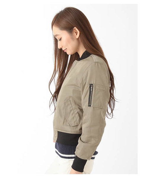 E hyphen world gallery（イーハイフンワールドギャラリー）の「リバーシブルブルゾン（ジャケット/アウター・ブラック/カーキ）」の4枚目の写真