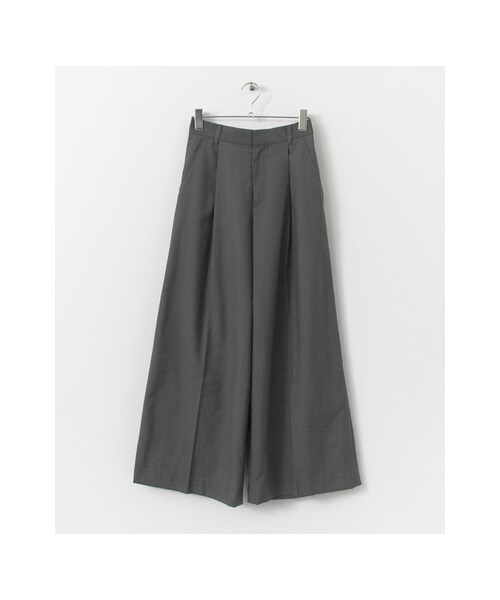 KBF(ケイビーエフ)の「ワイドワイドパンツ(パンツ・レディース・BEIGE/CHARCOAL/BLACK・one)」の3枚目の写真