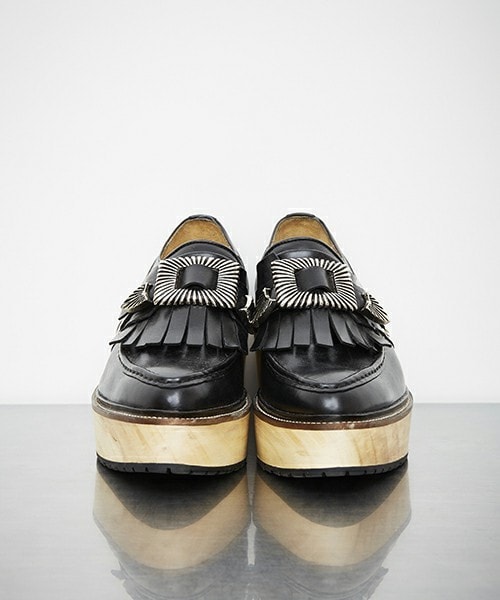 TOGA PULLA(トーガ プルラ)の「TOGA PULLA キルト木靴(その他シューズ・レディース・ブラック/ダークグリーン/ライトブラウン・36/37/38/39)」の5枚目の写真