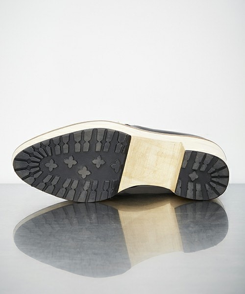 TOGA PULLA(トーガ プルラ)の「TOGA PULLA キルト木靴(その他シューズ・レディース・ブラック/ダークグリーン/ライトブラウン・36/37/38/39)」の9枚目の写真