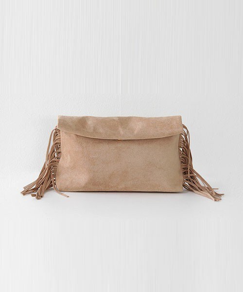 DHOLIC（ディーホリック）の「スエード調サイドフリンジ2WAYクラッチバック（クラッチバッグ・レディース・カーキ/ディープグレー/ブラック/ベージュ/ワイン・FREE）」の4枚目の写真