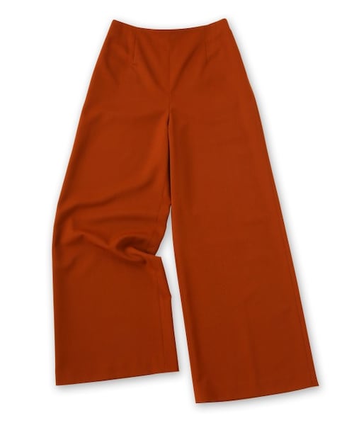 ADAM ET ROPE'(アダムエロペ)の「ウォッシャブルワイドパンツ(パンツ・レディース・チャコール/ネイビー/オレンジ系・34/36/38)」の1枚目の写真