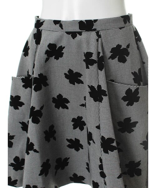 31 Sons de mode（トランテアン　ソン　ドゥ　モード）の「フロッキーフレアースカート（スカート・レディース・グレー/ブラック・36/38）」の5枚目の写真