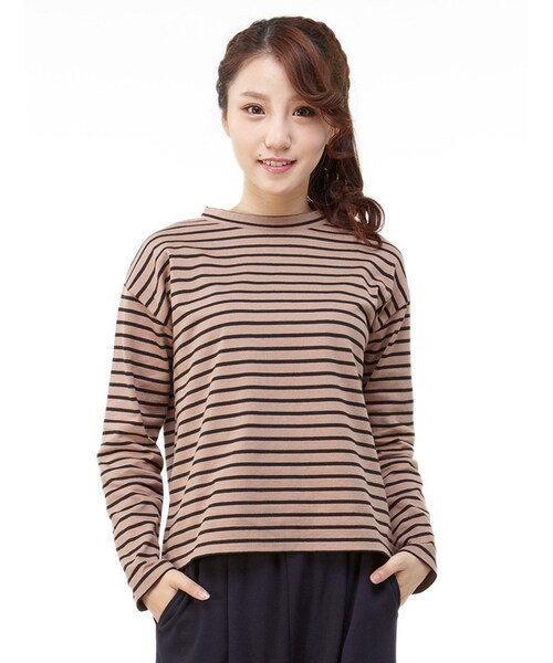 Honeys（ハニーズ）の「ハイネックプルオーバー（カットソー・Tシャツ・レディース・アイボリー×クロ/コン×アイボリー/コン×アカ/黒×杢チャコール/ベージュ×クロ・Ｓ/Ｍ/Ｌ/ＬＬ）」の4枚目の写真